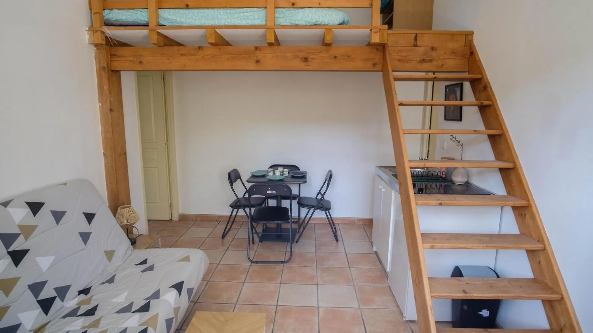 Gite Lechapee Bleue Dromoise - Appartement 0*, Aouste-sur-Sye France